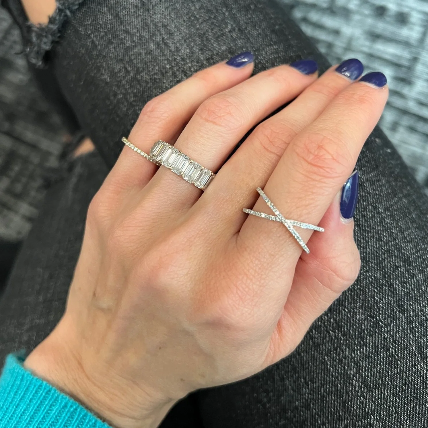 Ivy Criss Cross Ring - Image 4