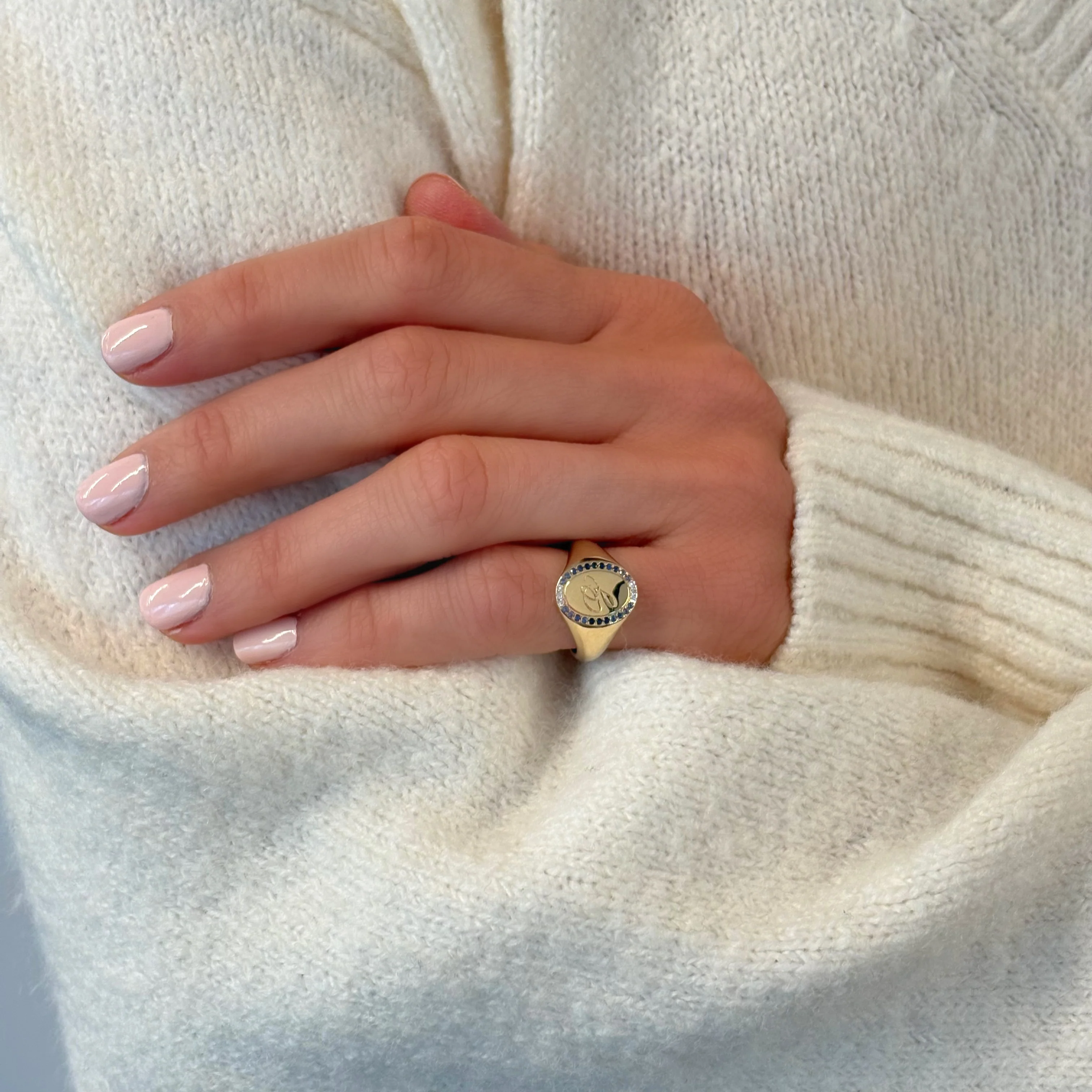 Grace Blue Sapphire Signet Ring with Initial - Image 4