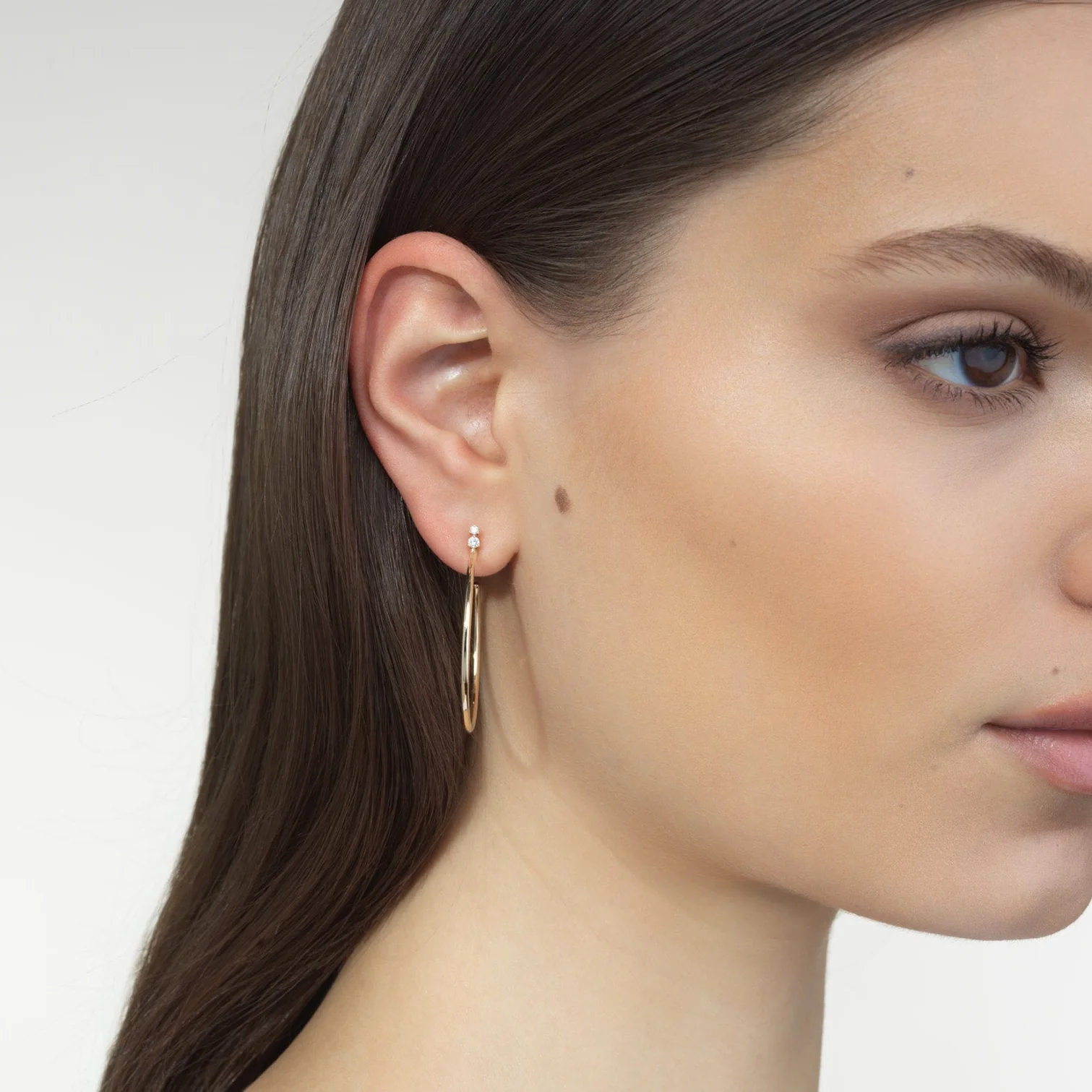Kelly Petite Hoop Earrings - Image 4