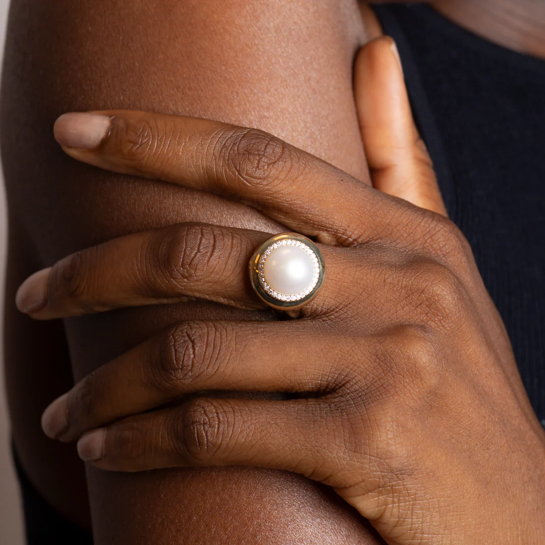 Large Candy Button Pearl Ring - Image 3