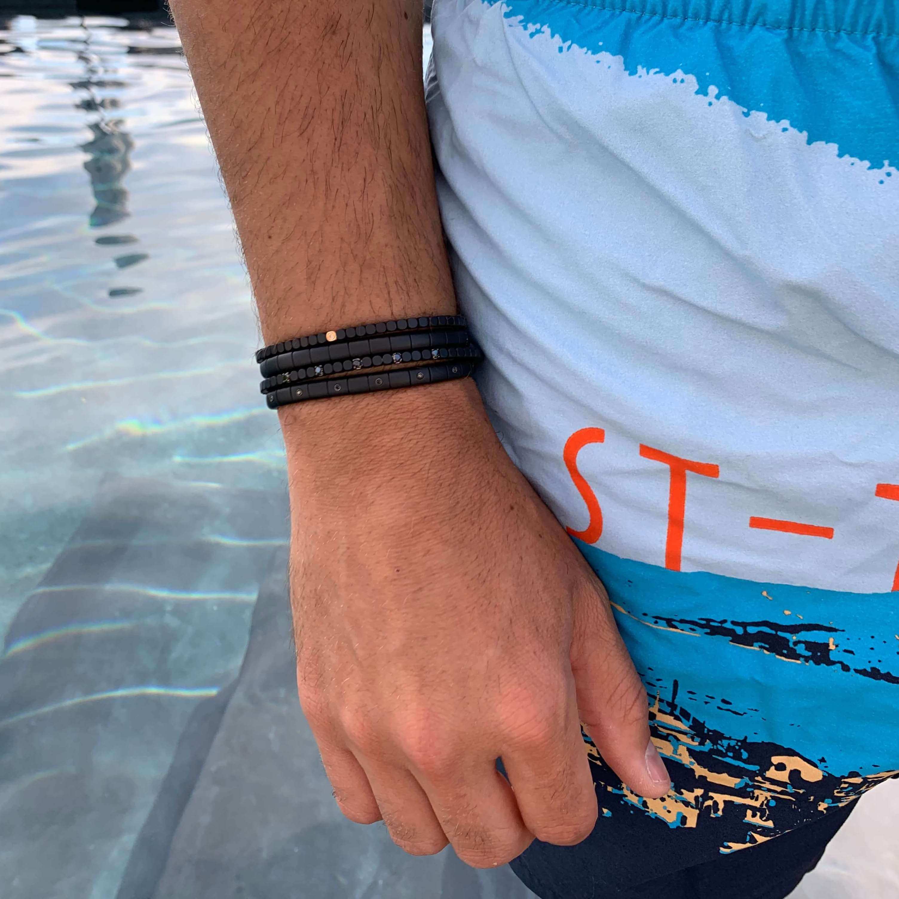 Men's Matte Black Ceramic Dado Bracelet with Single Diamond - Image 7